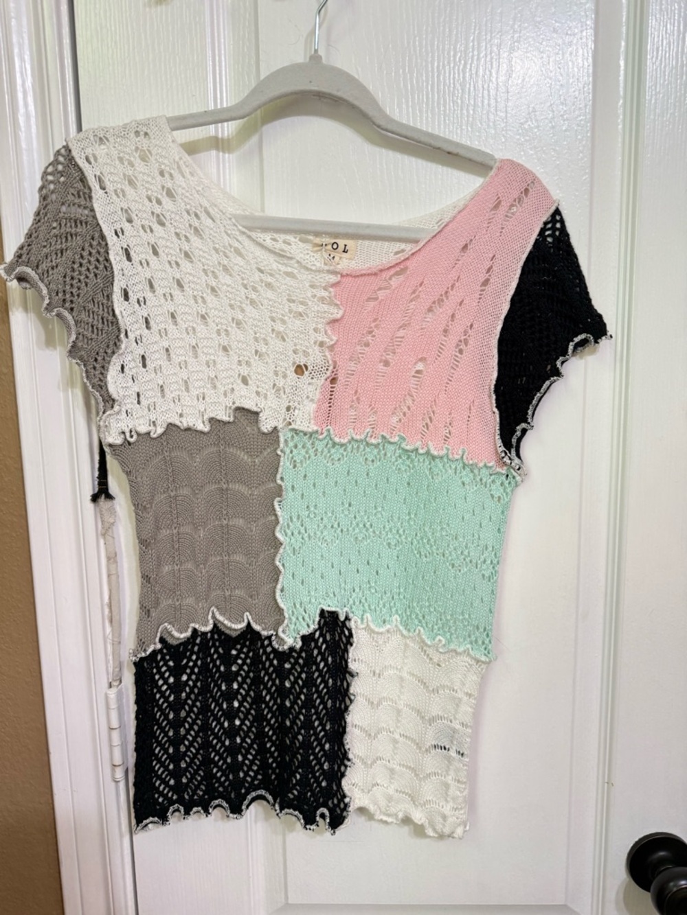 New POL M pp16-20 Patchwork Crochet Top White, Pink, Black, Gray, Green - Picture 2 of 9